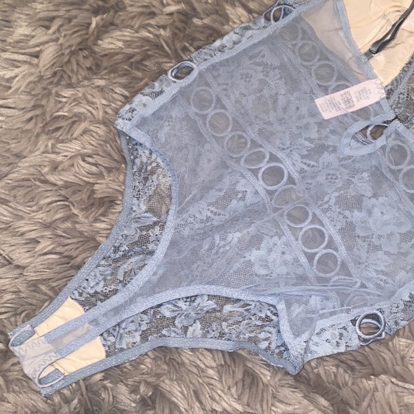 NWOT Victoria's Secret Sheer Bodysuit - Picture 5 of 6